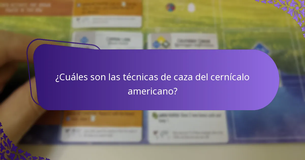 ¿Cómo varían las técnicas de caza por región para el cernícalo americano?